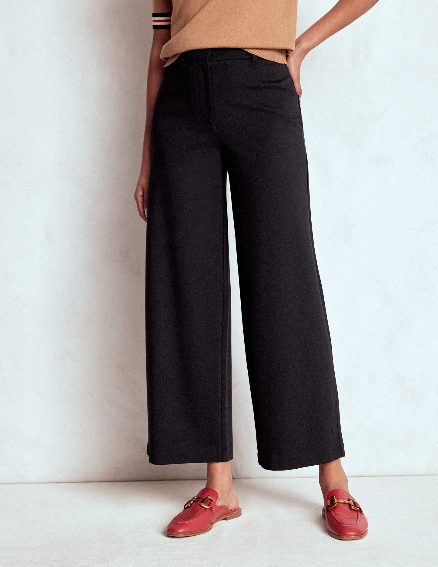 Belgravia Ponte Crop Trousers-BLACK