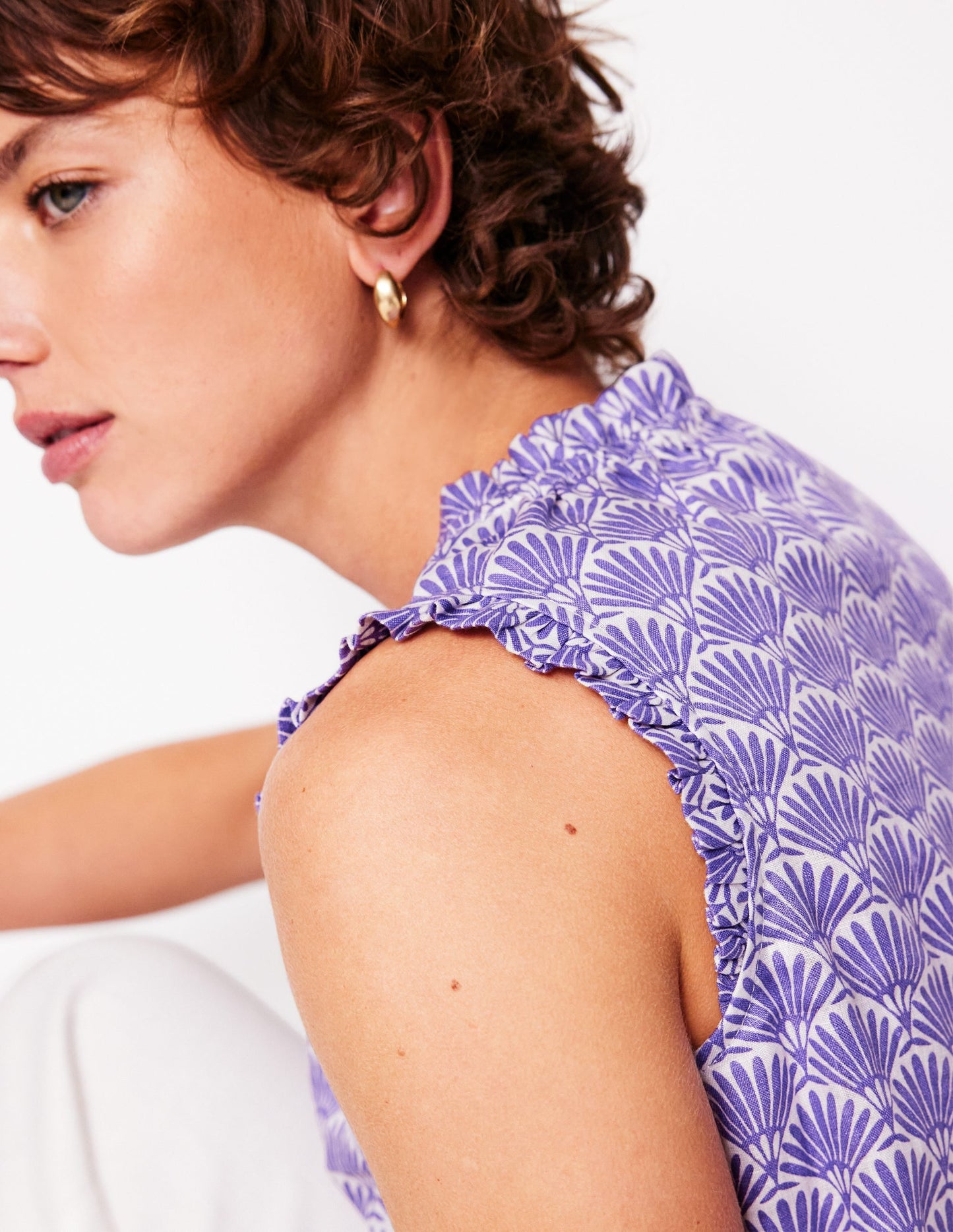 Sophie Ruffle Linen Top-Purple, Deco Palm