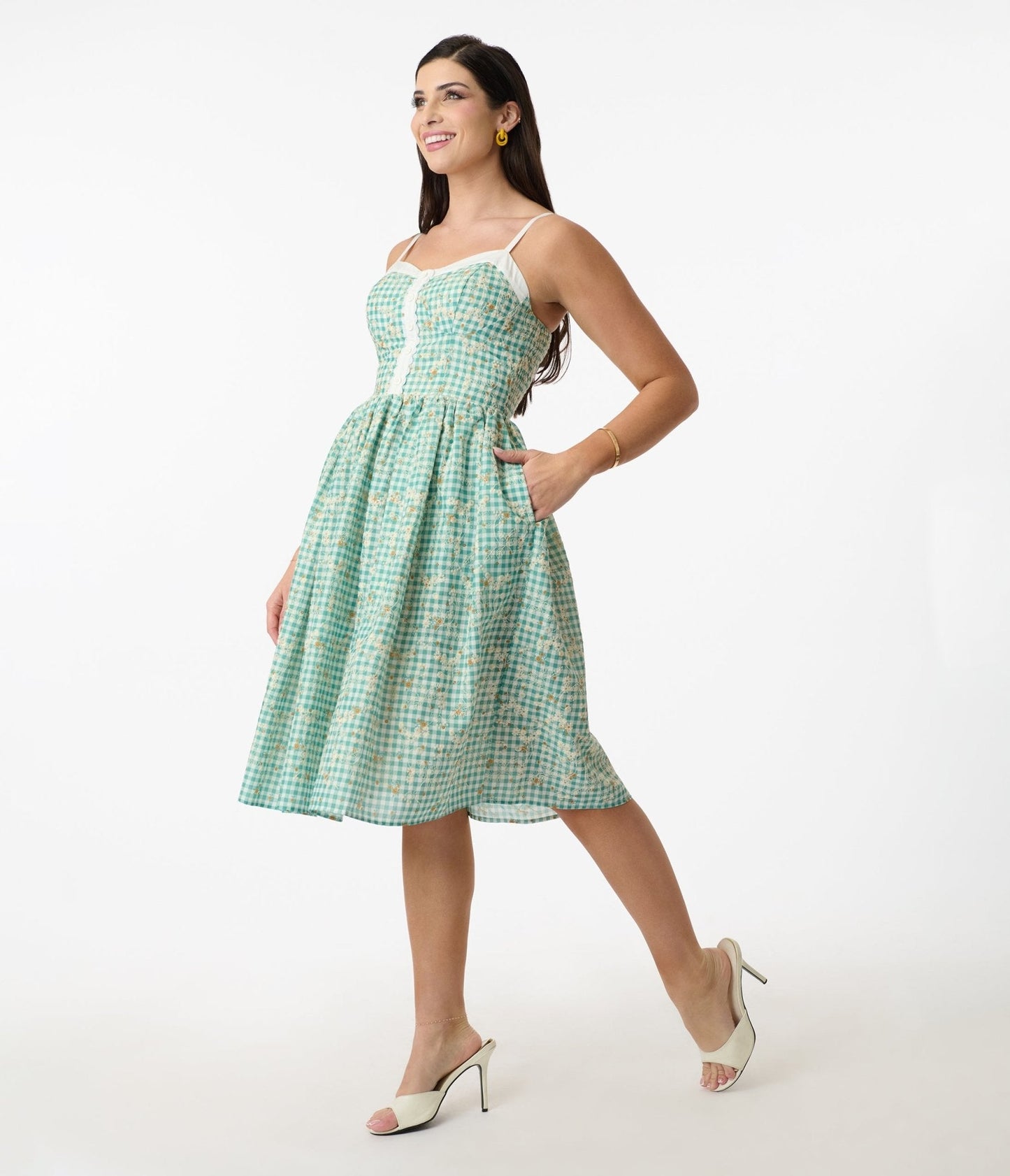 Unique Vintage Green Gingham & Floral Sweetheart Swing Dress