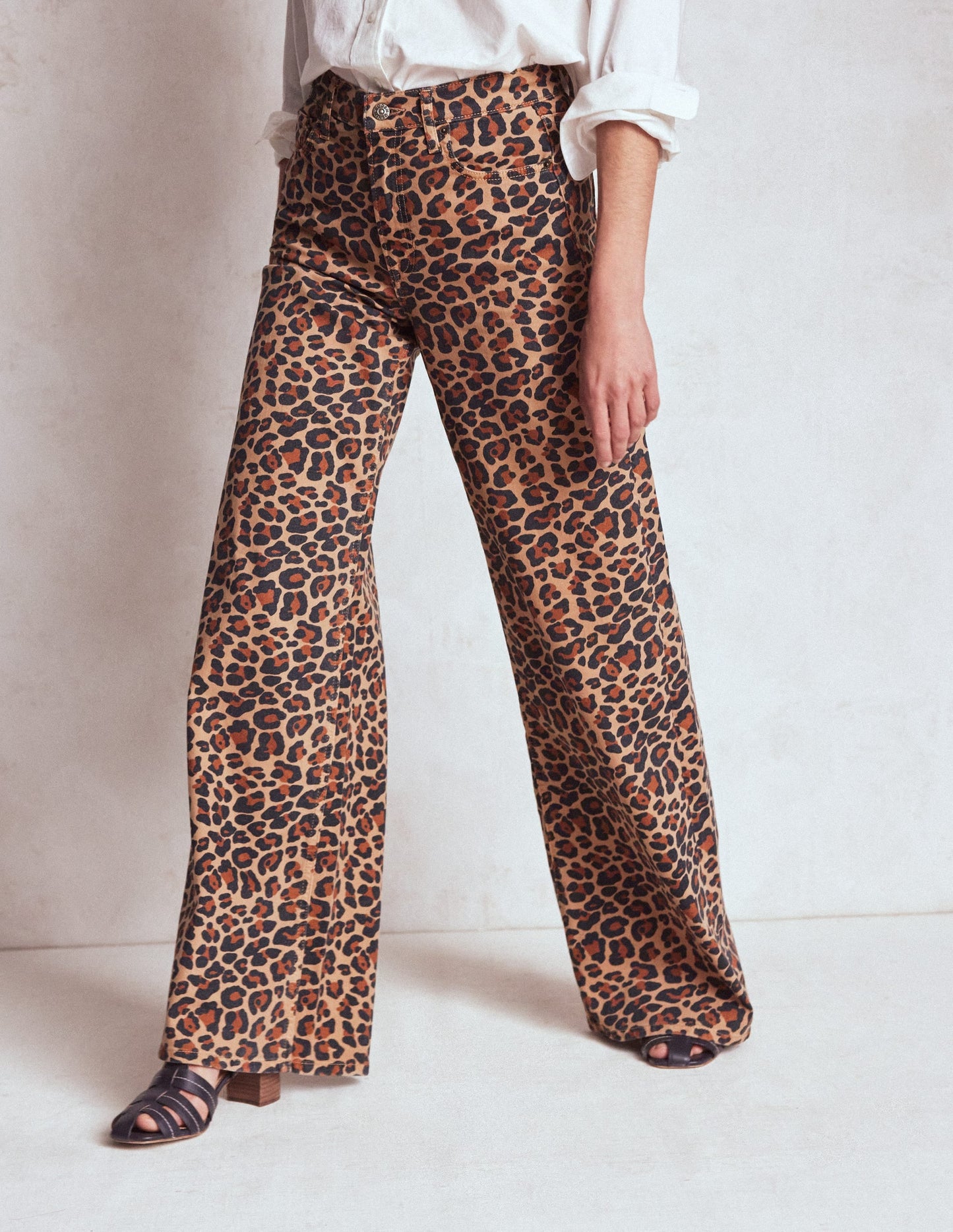 High Rise Wide Leg Jeans-Leopard Print